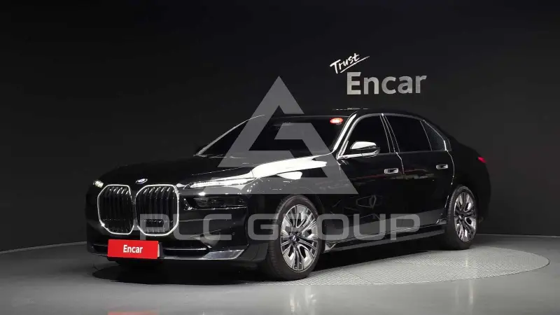 2023 BMW 740