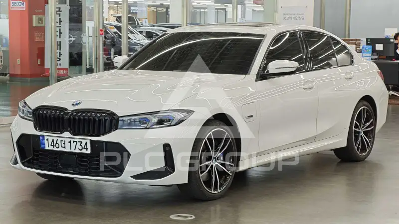 2023 BMW 320