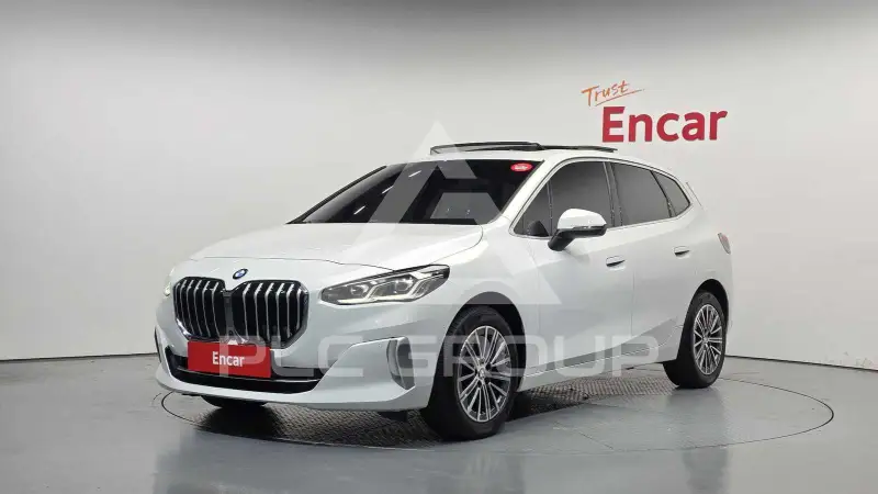 2023 BMW 218