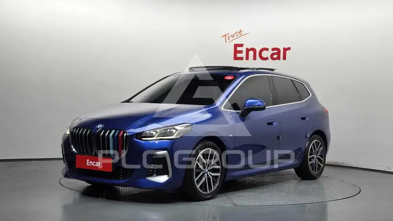 2023 BMW 218