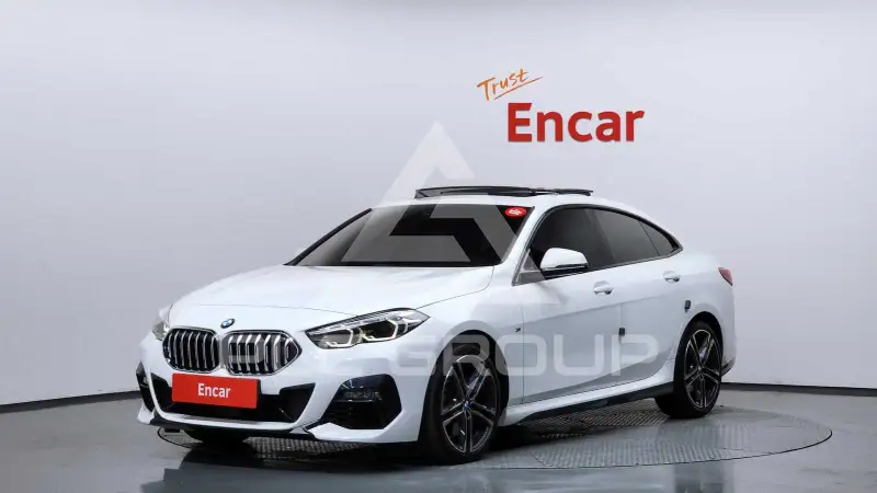 2023 BMW 220M