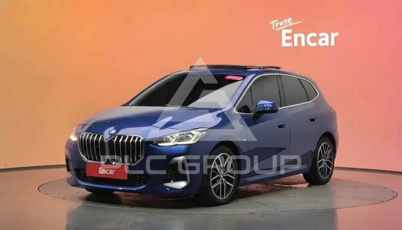 2023 BMW 218