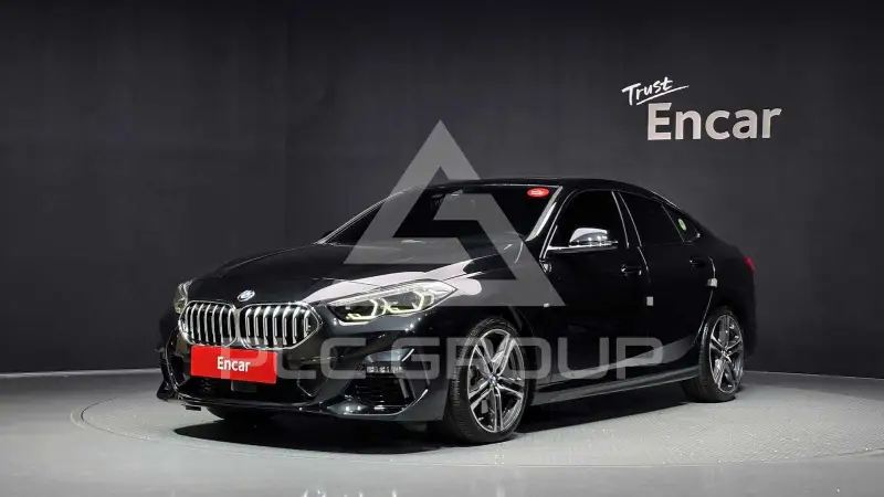 2023 BMW 220M