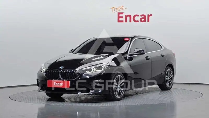 2023 BMW 220