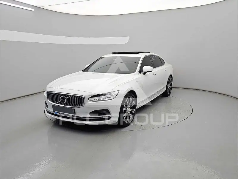 2023 Volvo S90