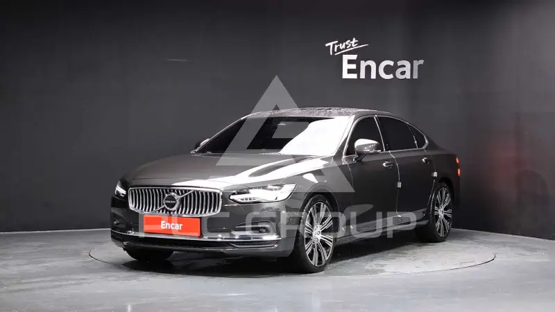 2023 Volvo S90