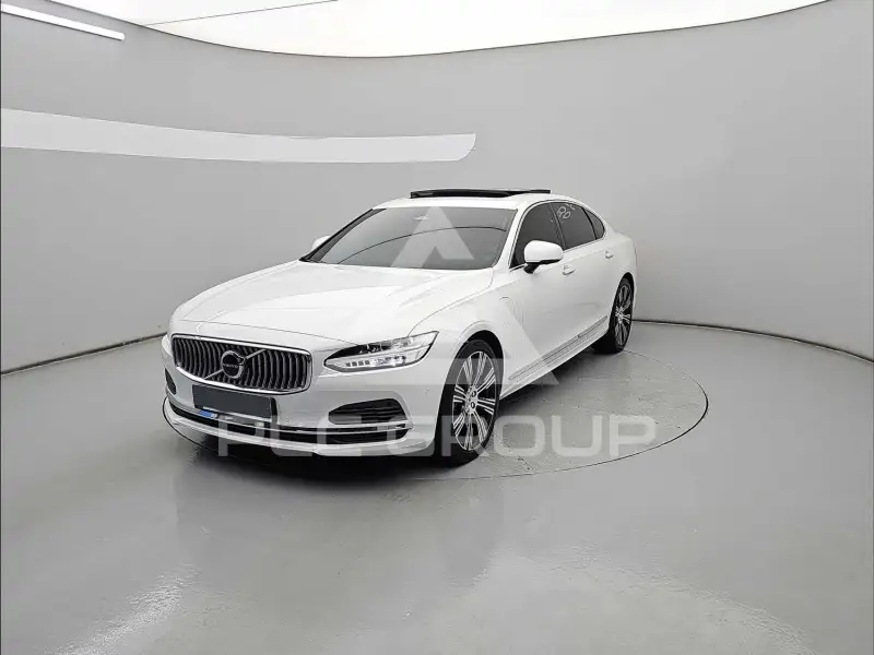 2023 Volvo S90