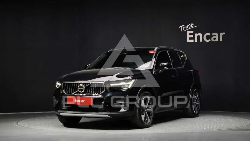 2023 Volvo XC40