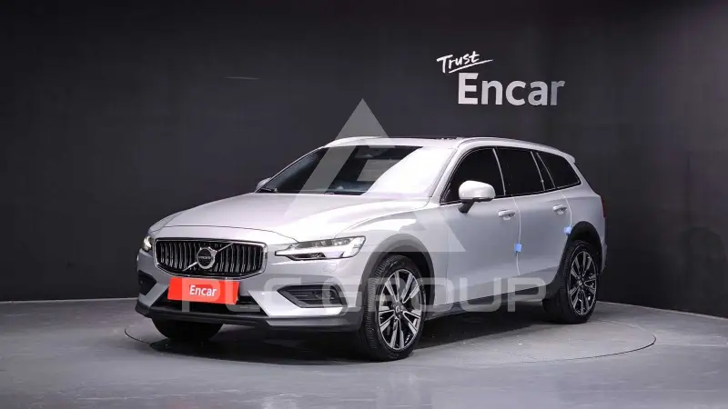 2023 Volvo V60