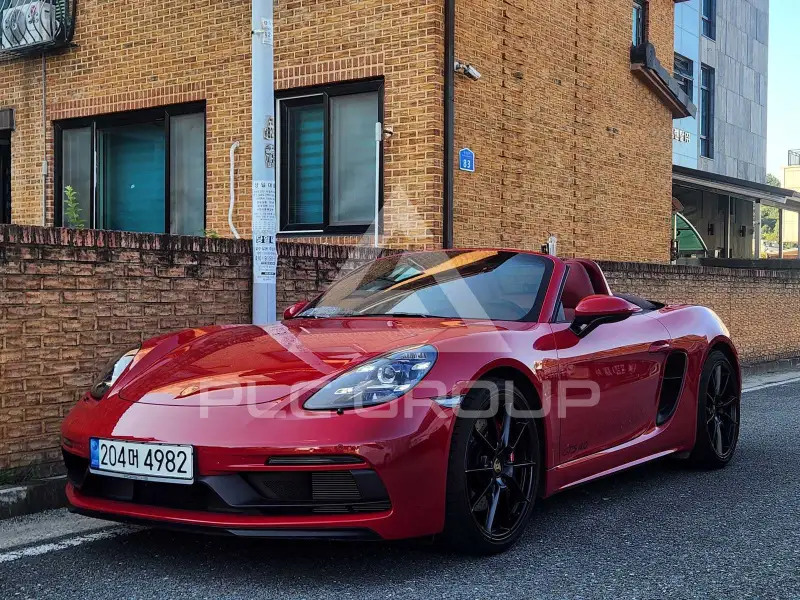 2023 Porsche 718
