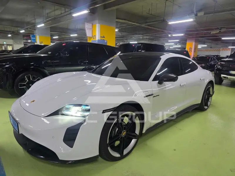 2023 Porsche Taycan