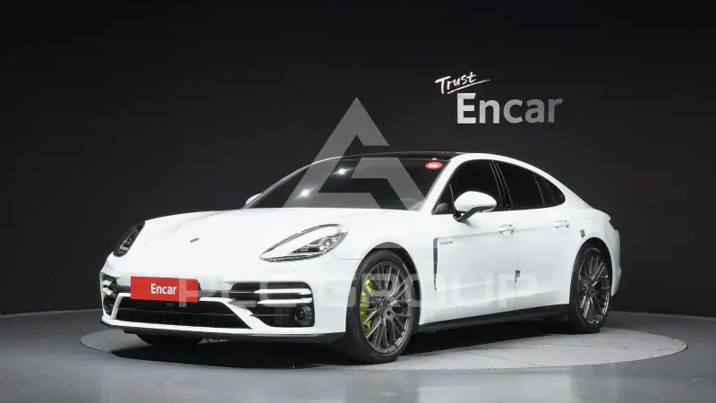 2023 Porsche Panamera