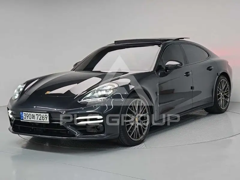 2023 Porsche Panamera