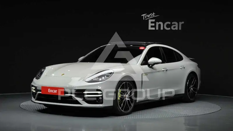 2023 Porsche Panamera