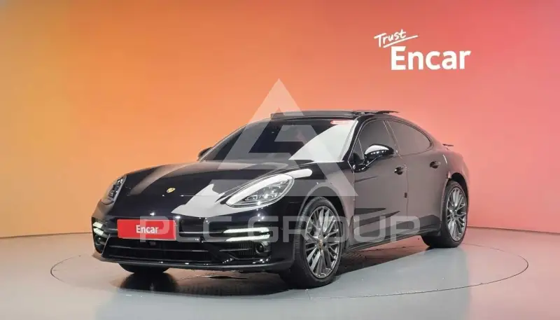 2023 Porsche Panamera