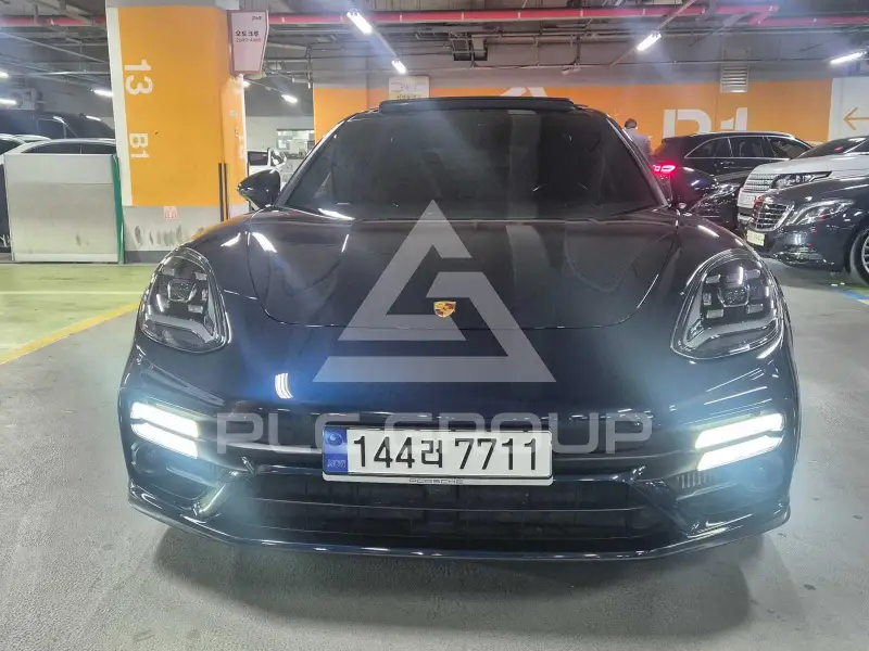 2023 Porsche Panamera