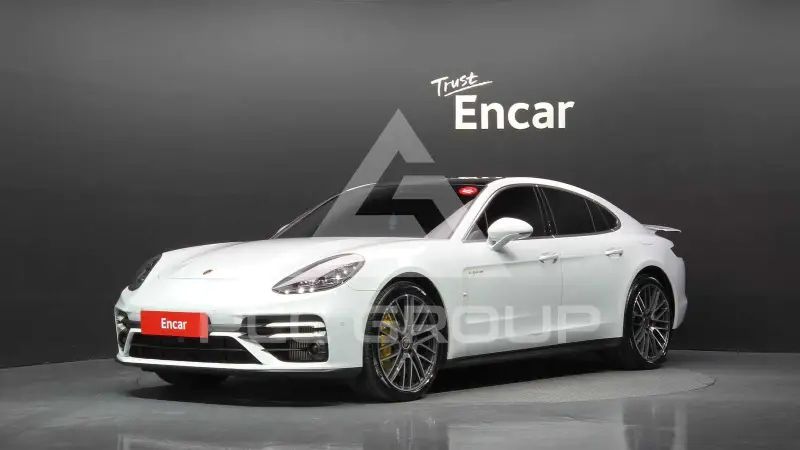 2023 Porsche Panamera