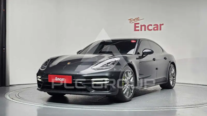 2023 Porsche Panamera