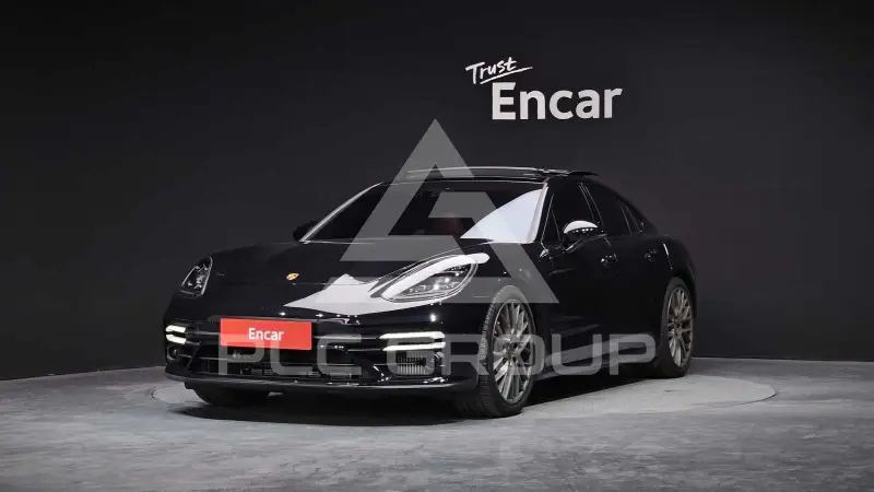 2023 Porsche Panamera