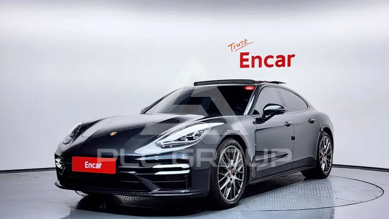 2023 Porsche Panamera