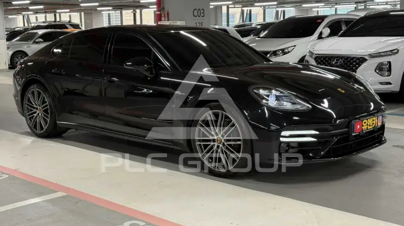 2023 Porsche Panamera