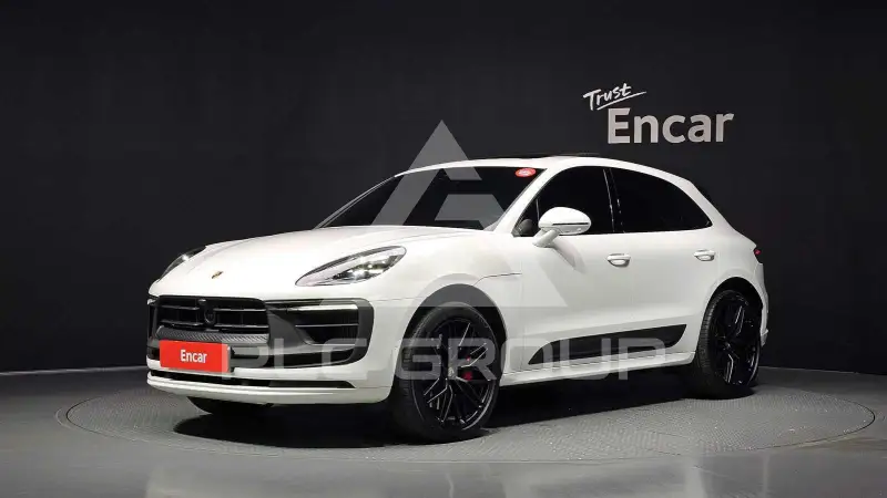 2023 Porsche Macan