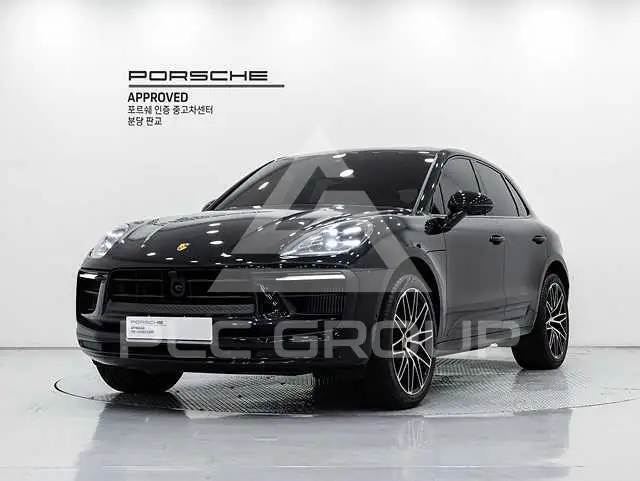 2023 Porsche Macan