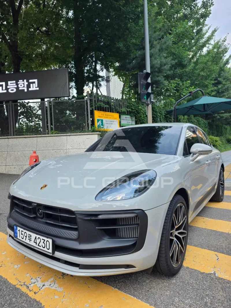 2023 Porsche Macan