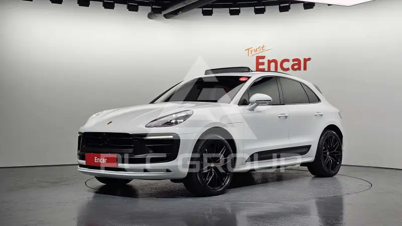 2023 Porsche Macan