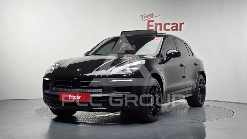2023 Porsche MACAN