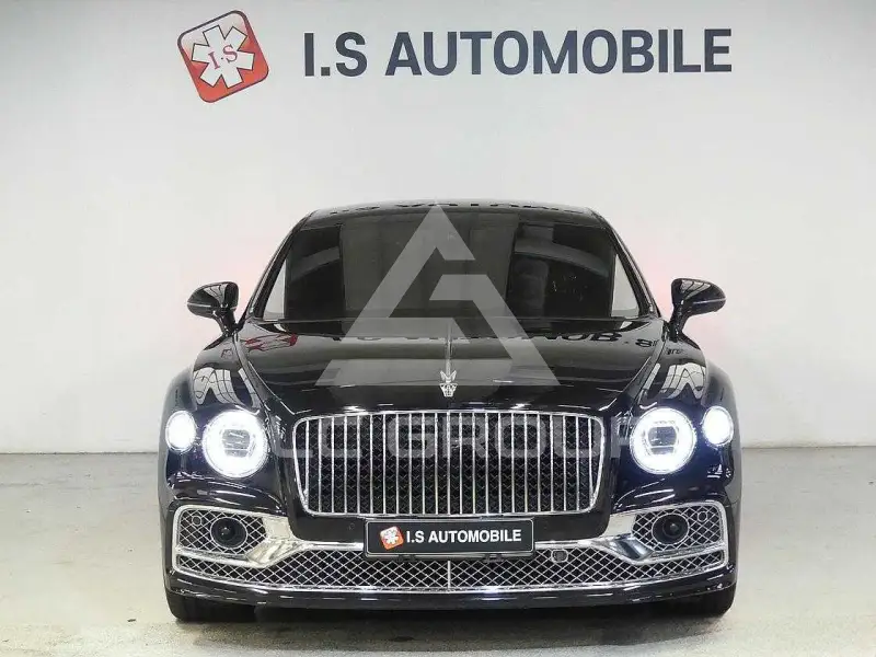 2023 Bentley Flying