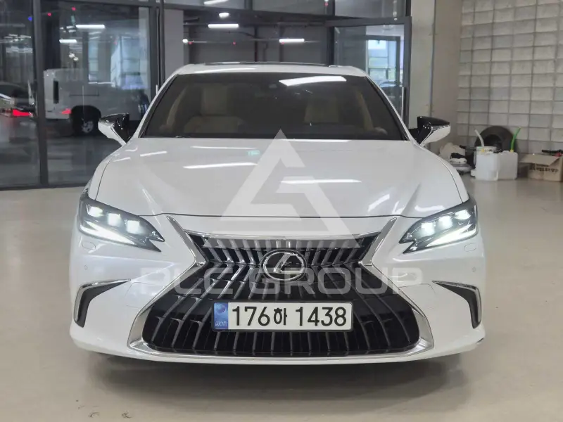 2023 Lexus ES