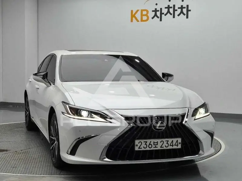 2023 Lexus ES