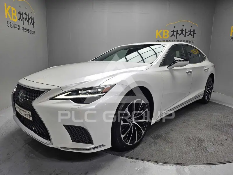 2023 Lexus LS