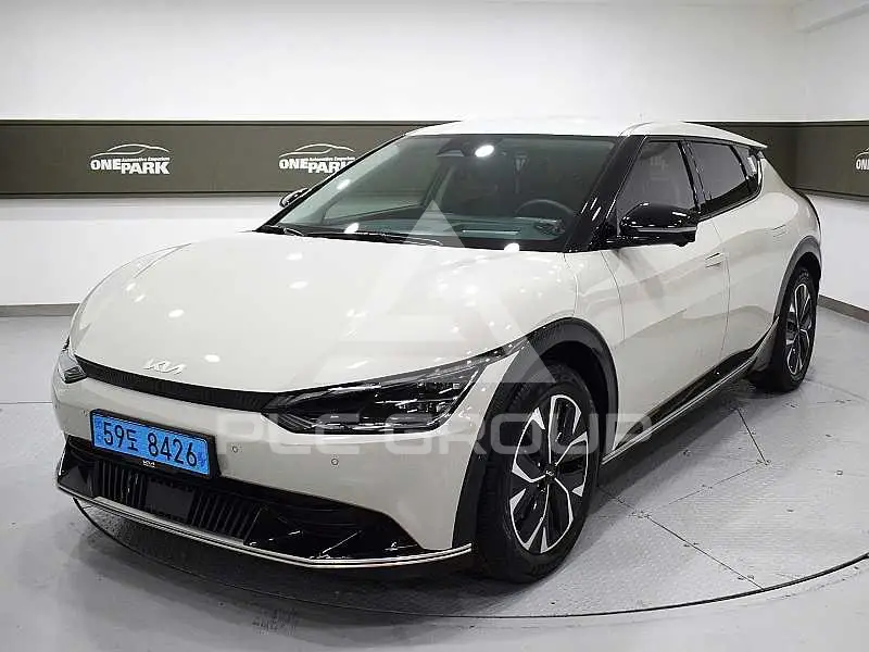 2023 KIA EV