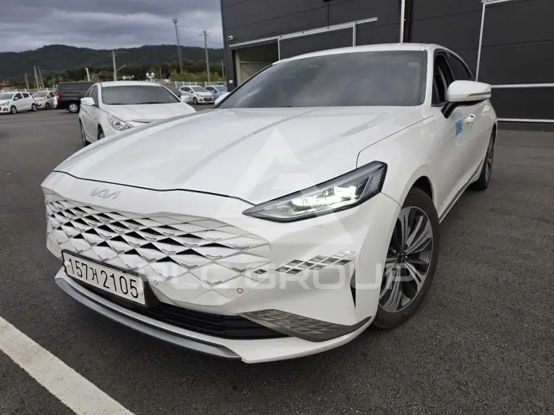 2023 KIA K8