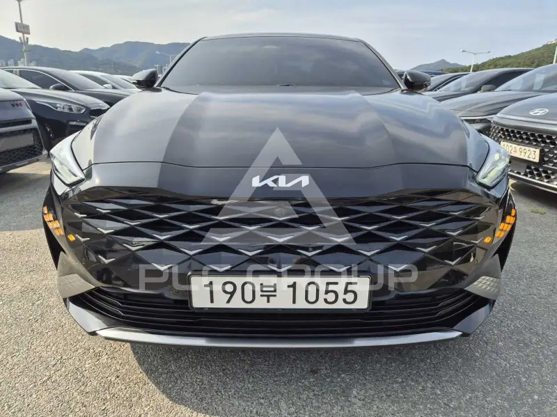 2023 KIA K8