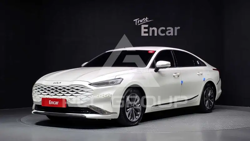 2023 KIA K8