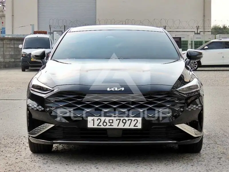 2023 KIA K8