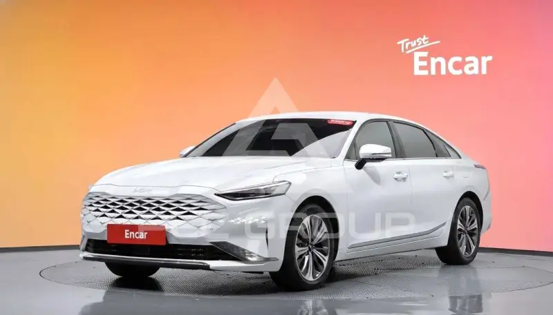 2023 KIA K8