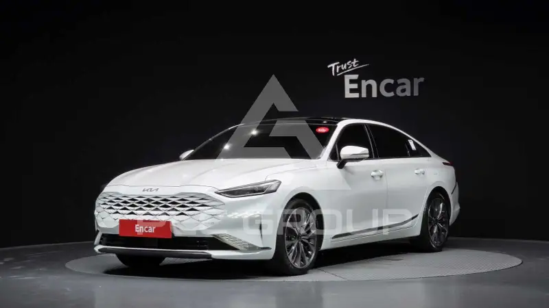 2023 KIA K8