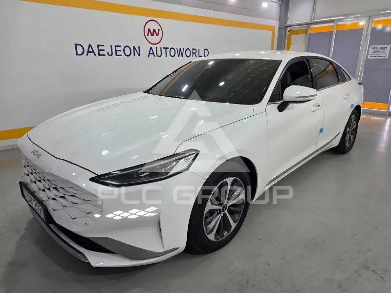 2023 KIA K8