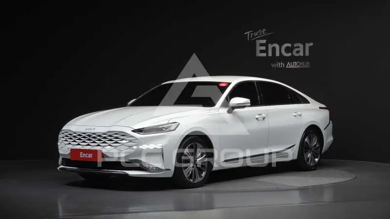 2023 KIA K8