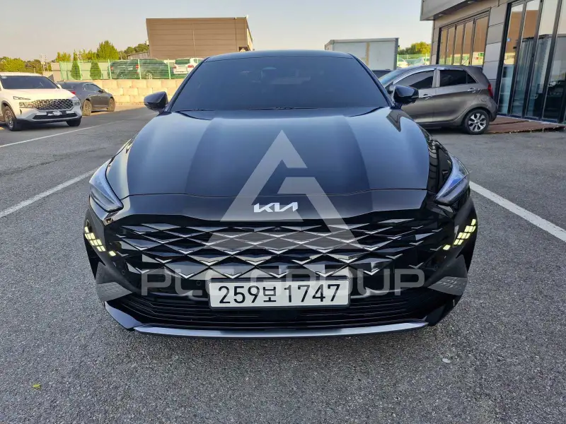 2023 KIA K8