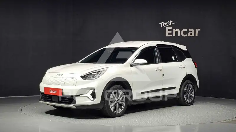 2023 KIA Niro