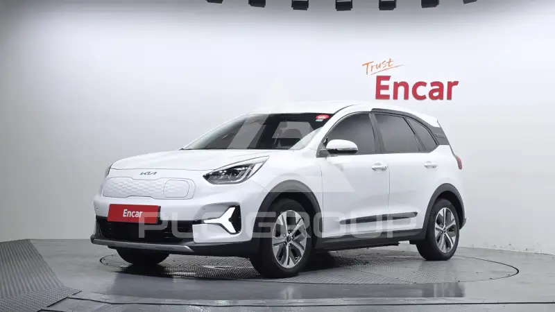 2023 KIA Niro