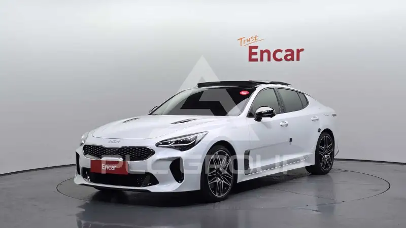 2023 KIA Stinger