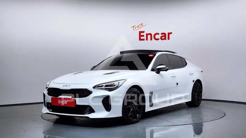 2023 KIA Stinger
