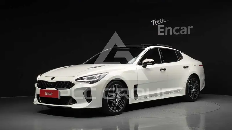 2023 KIA Stinger