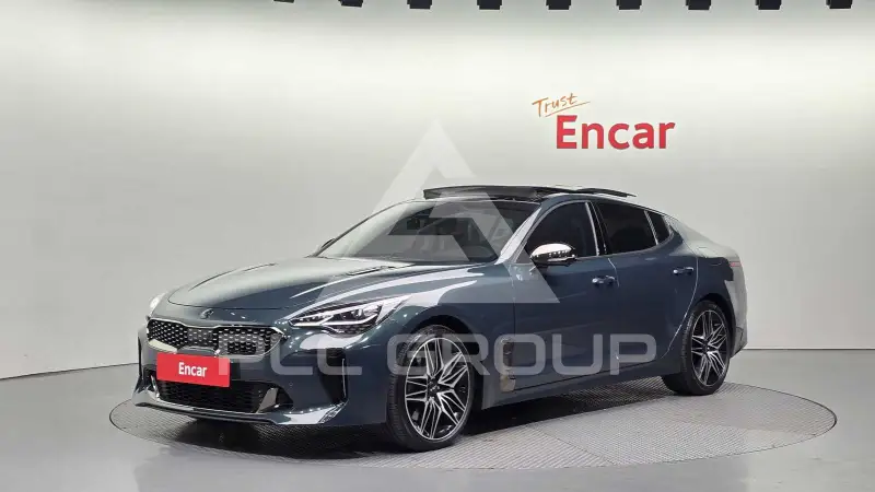 2023 KIA Stinger